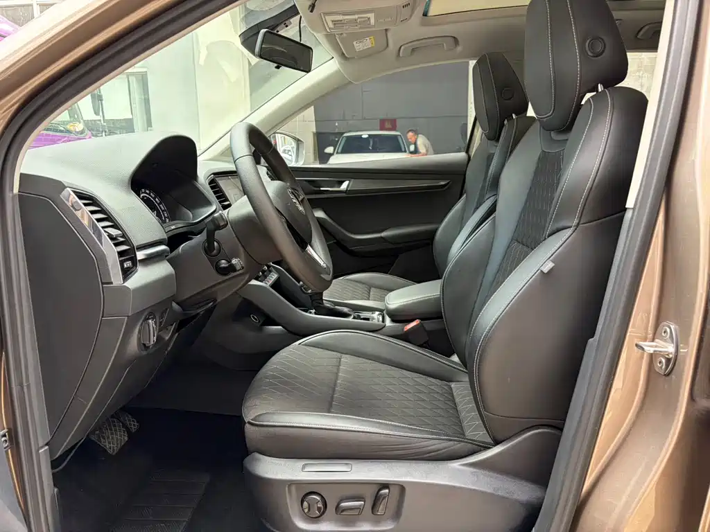 Skoda Karoq — фото 6