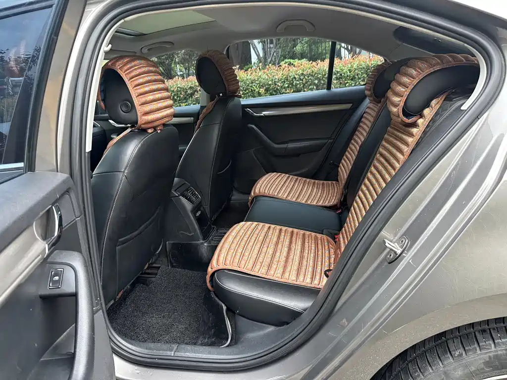 Skoda Octavia — фото 14