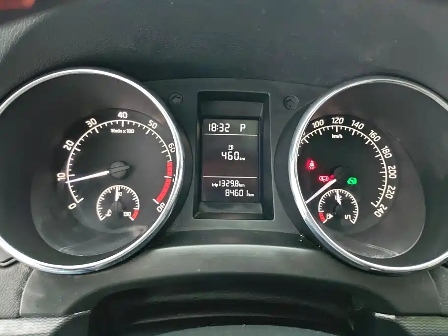Skoda Yeti — фото 14