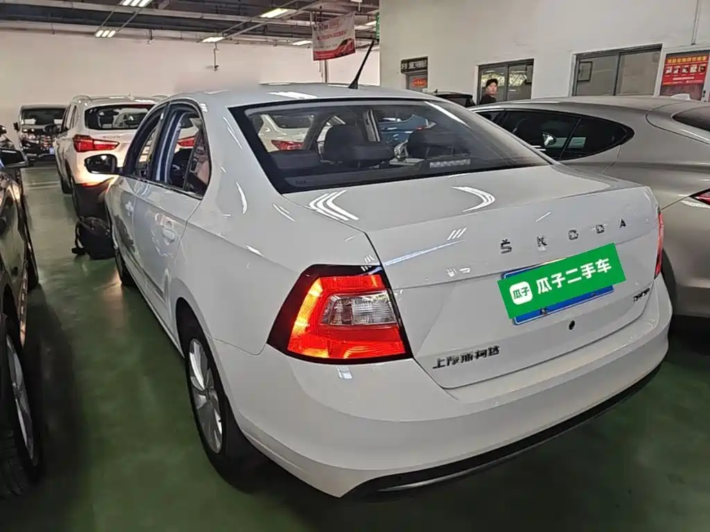 Skoda Rapid — фото 5