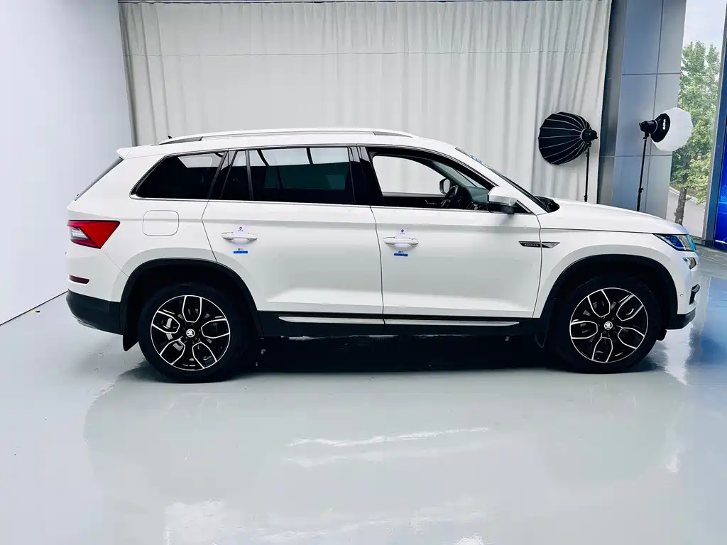 Skoda Kodiaq — фото 5