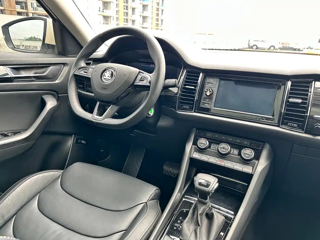 Skoda Kodiaq — фото 13