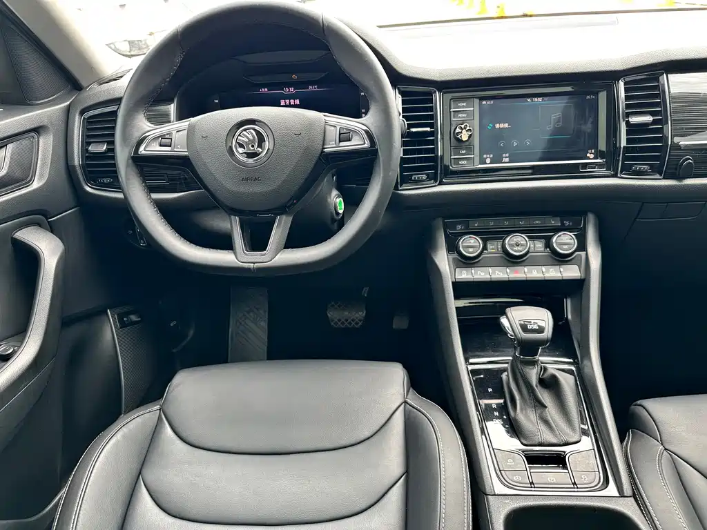 Skoda Kodiaq — фото 16