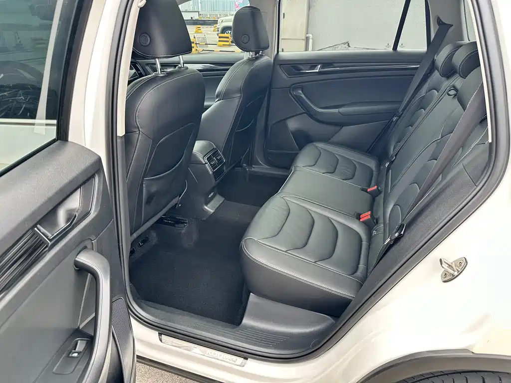 Skoda Kodiaq — фото 8