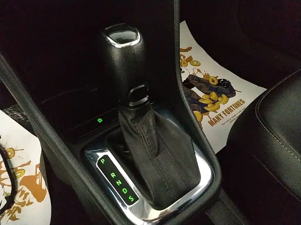 Skoda Rapid Spaceback — фото 10