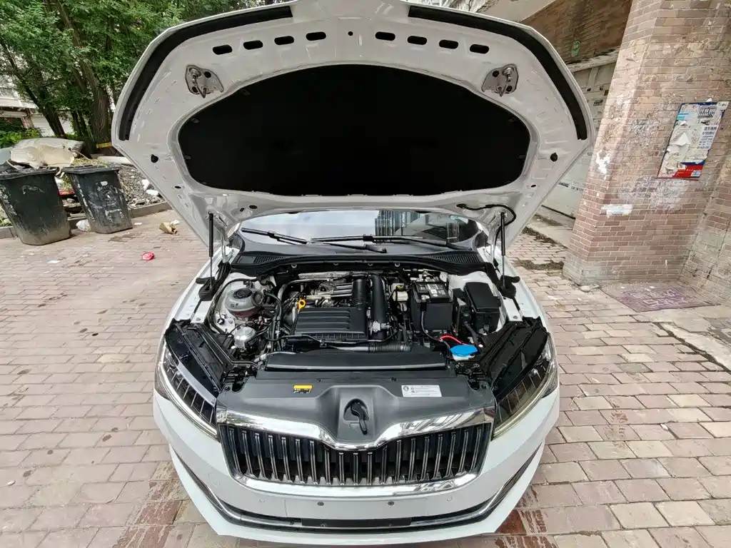Skoda Superb — фото 6