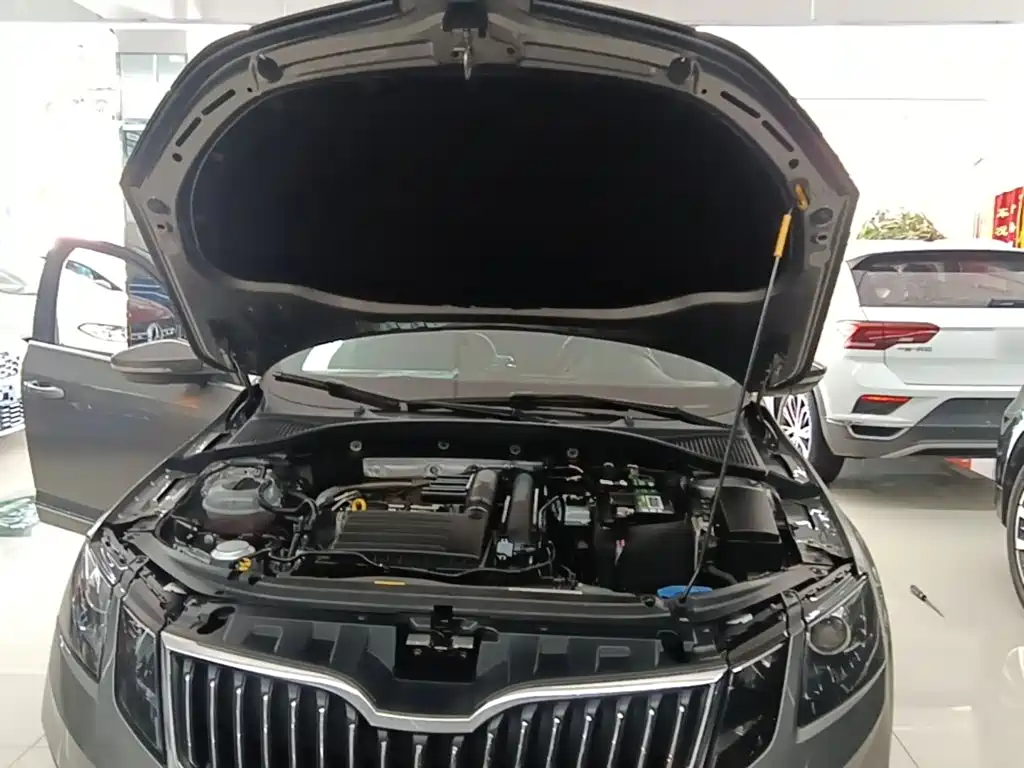 Skoda Octavia — фото 20