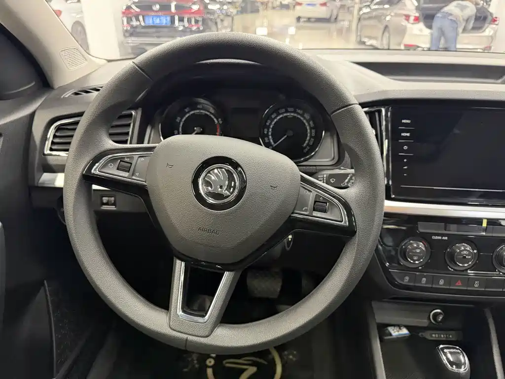 Skoda Kamiq — фото 15