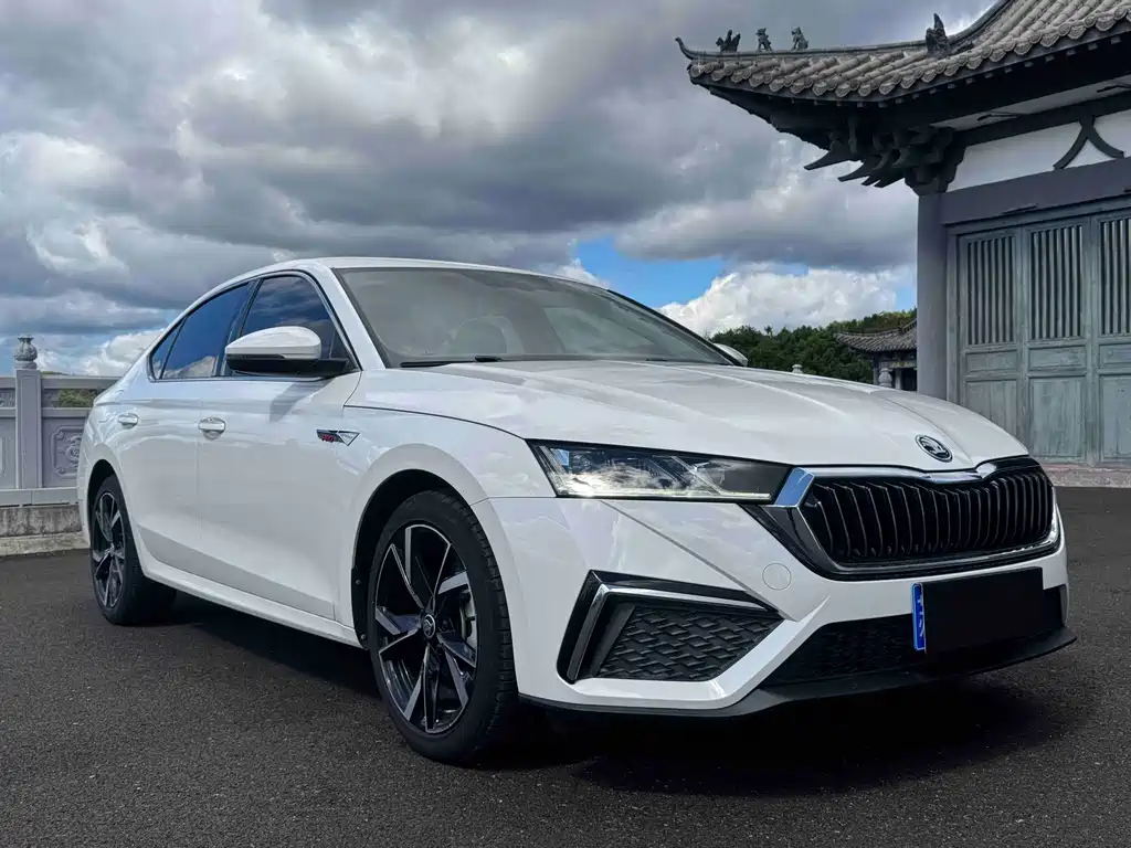Skoda Octavia — фото 3
