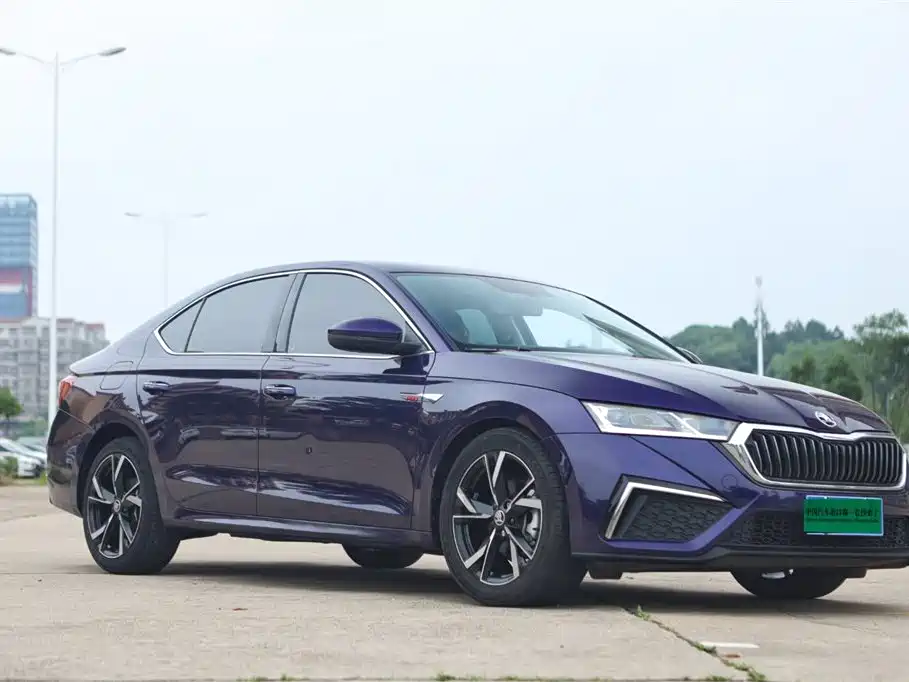Skoda Octavia — фото 3