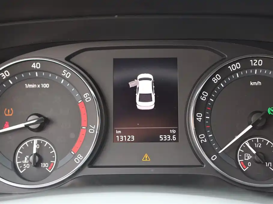 Skoda Octavia — фото 14
