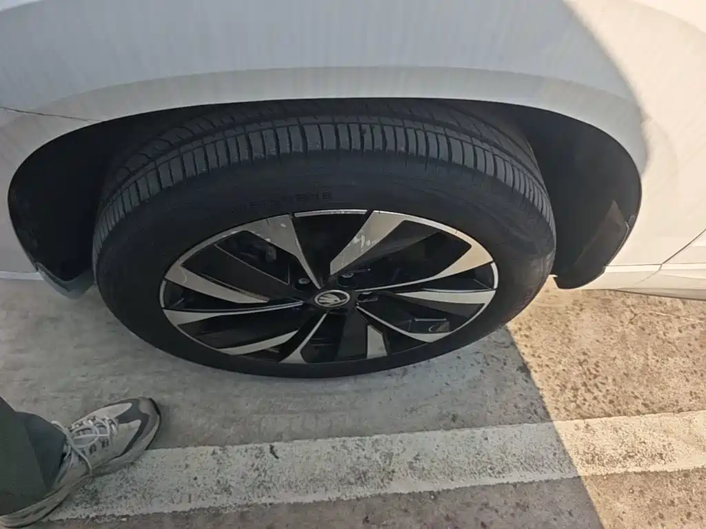 Skoda Karoq — фото 23