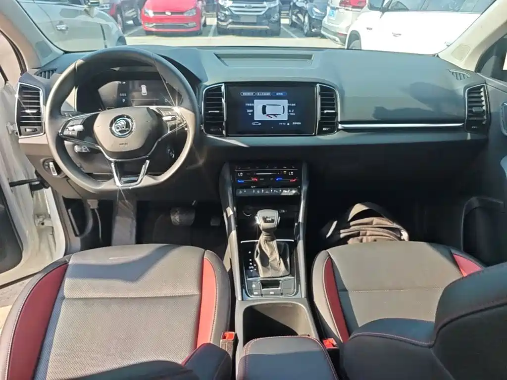Skoda Karoq — фото 10