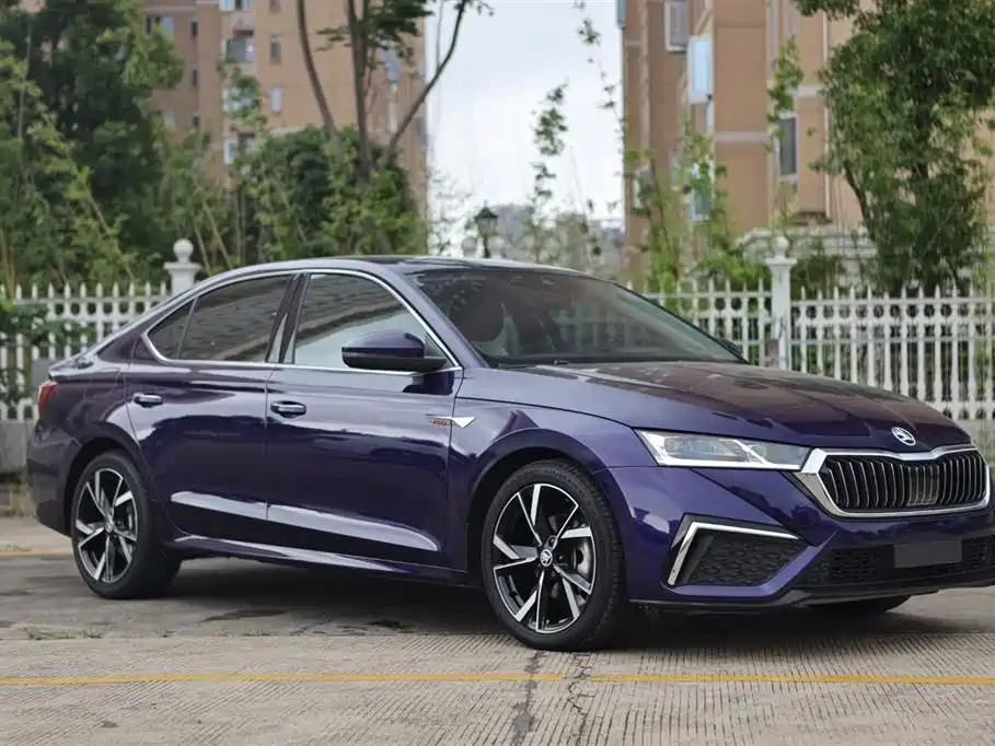 Skoda Octavia — фото 3