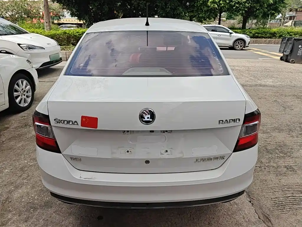 Skoda Rapid — фото 6