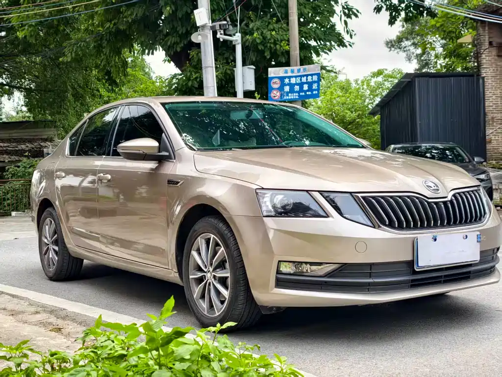 Skoda Octavia — фото 3