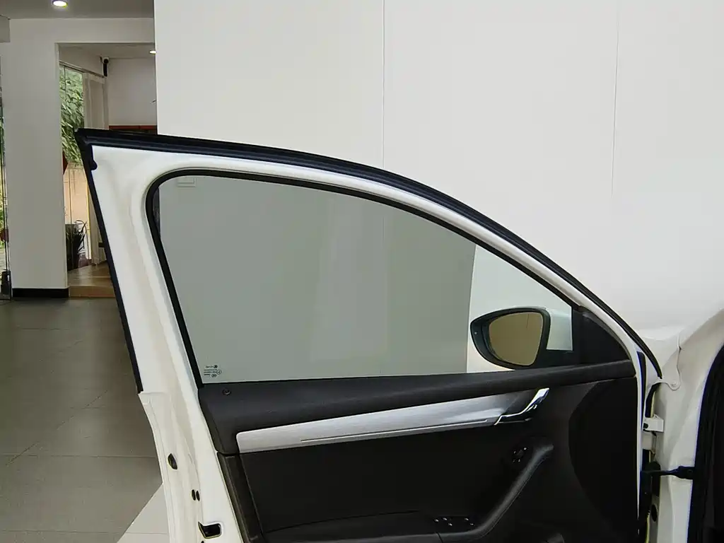Skoda Octavia — фото 13