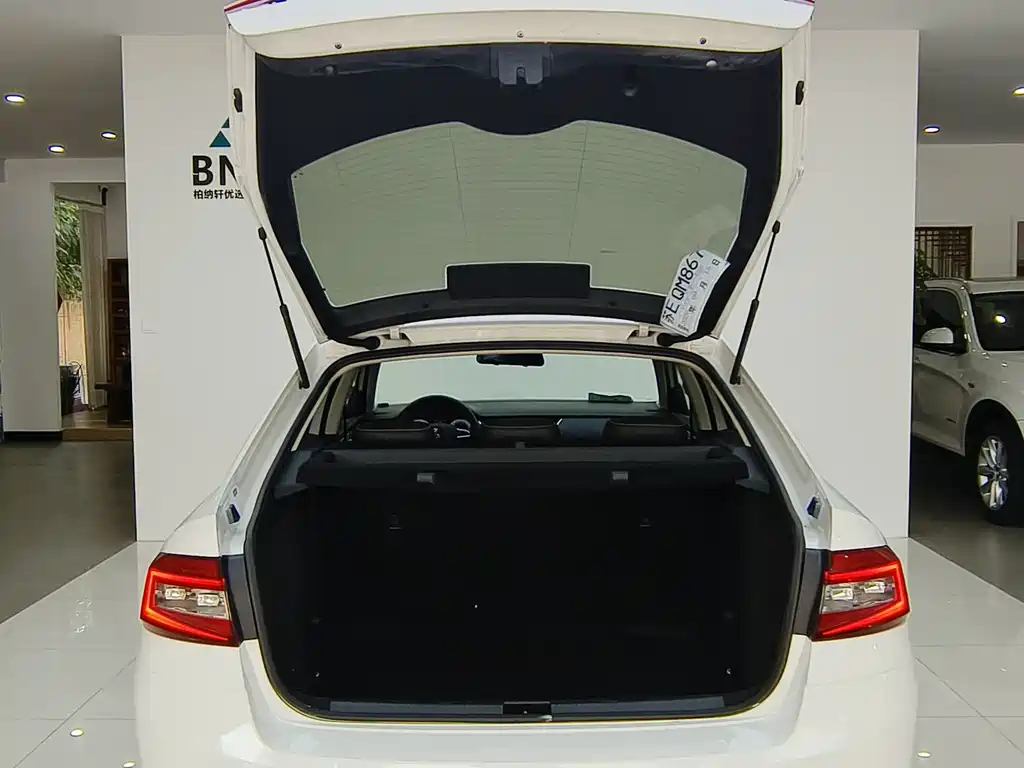 Skoda Octavia — фото 23