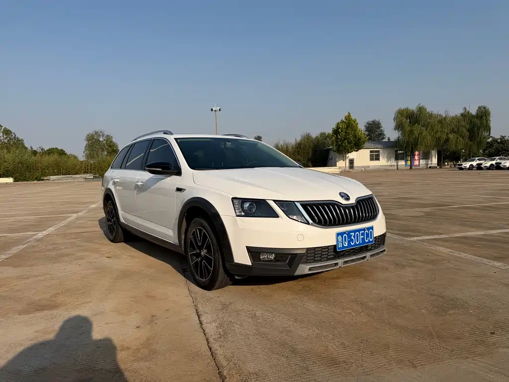 Skoda Octavia — фото 3