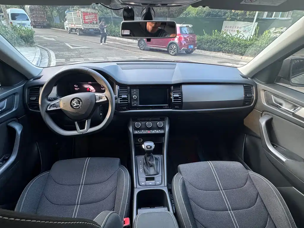 Skoda Kodiaq GT — фото 11
