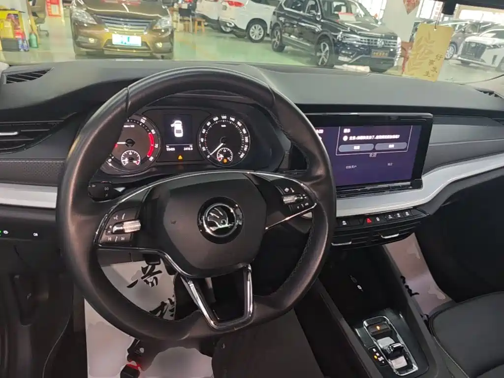 Skoda Octavia — фото 10
