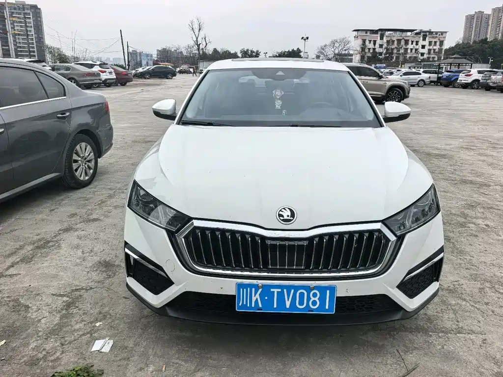 Skoda Octavia — фото 4