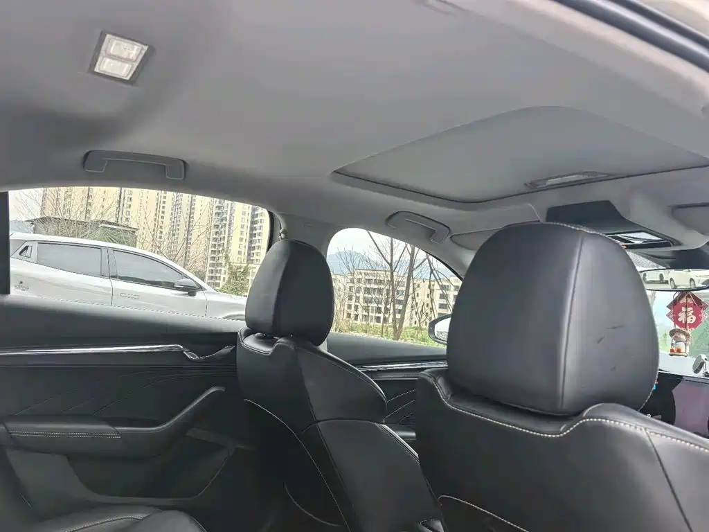 Skoda Octavia — фото 9