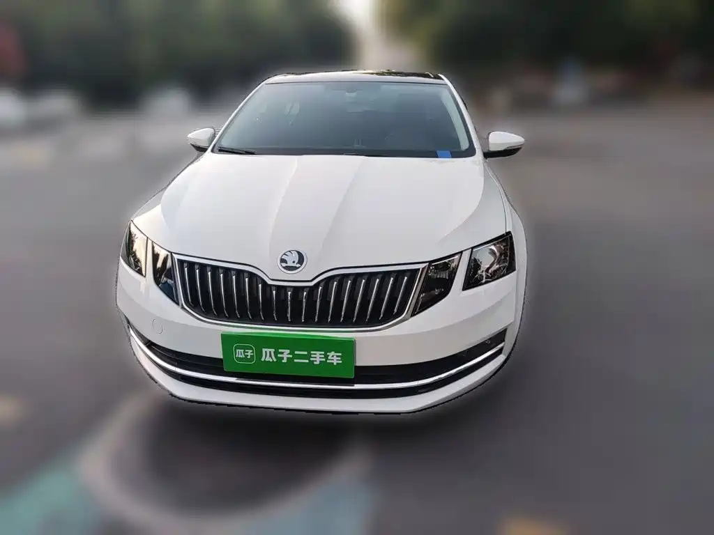Skoda Octavia — фото 23