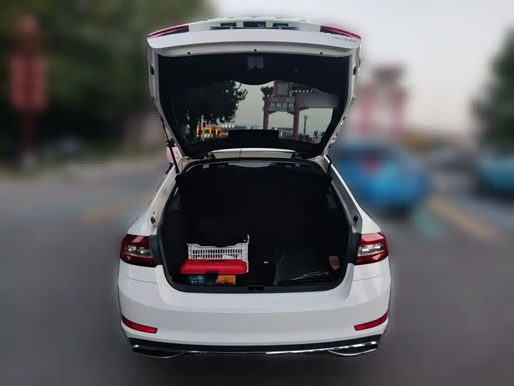 Skoda Octavia — фото 10