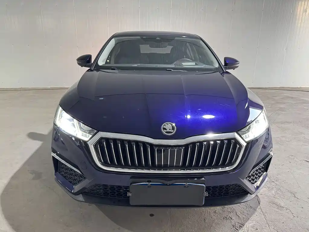 Skoda Octavia — фото 3