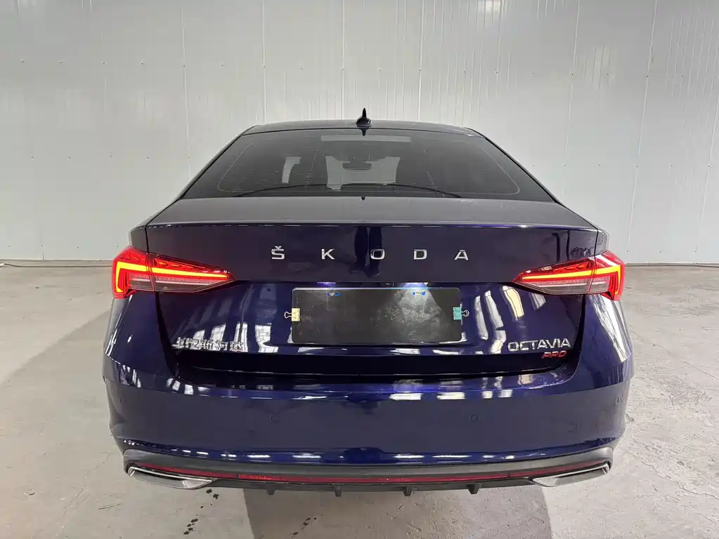 Skoda Octavia — фото 5