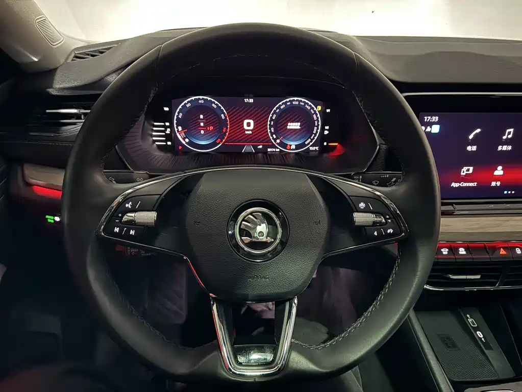 Skoda Octavia — фото 7