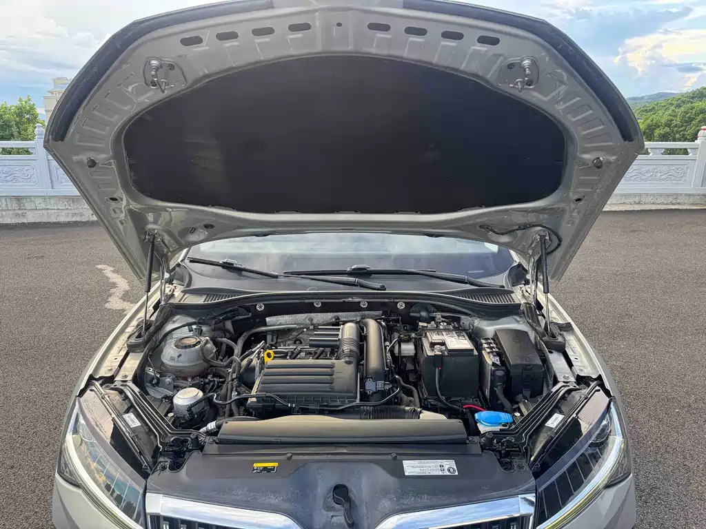Skoda Superb — фото 18