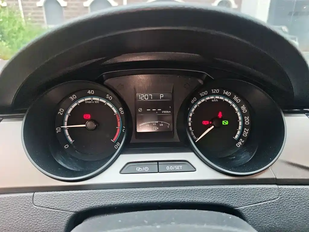 Skoda Rapid — фото 4