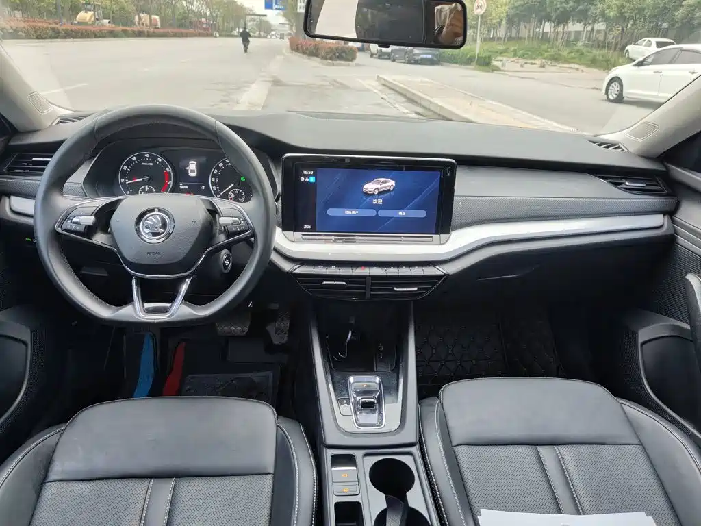 Skoda Octavia — фото 14