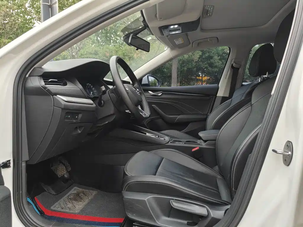 Skoda Octavia — фото 17
