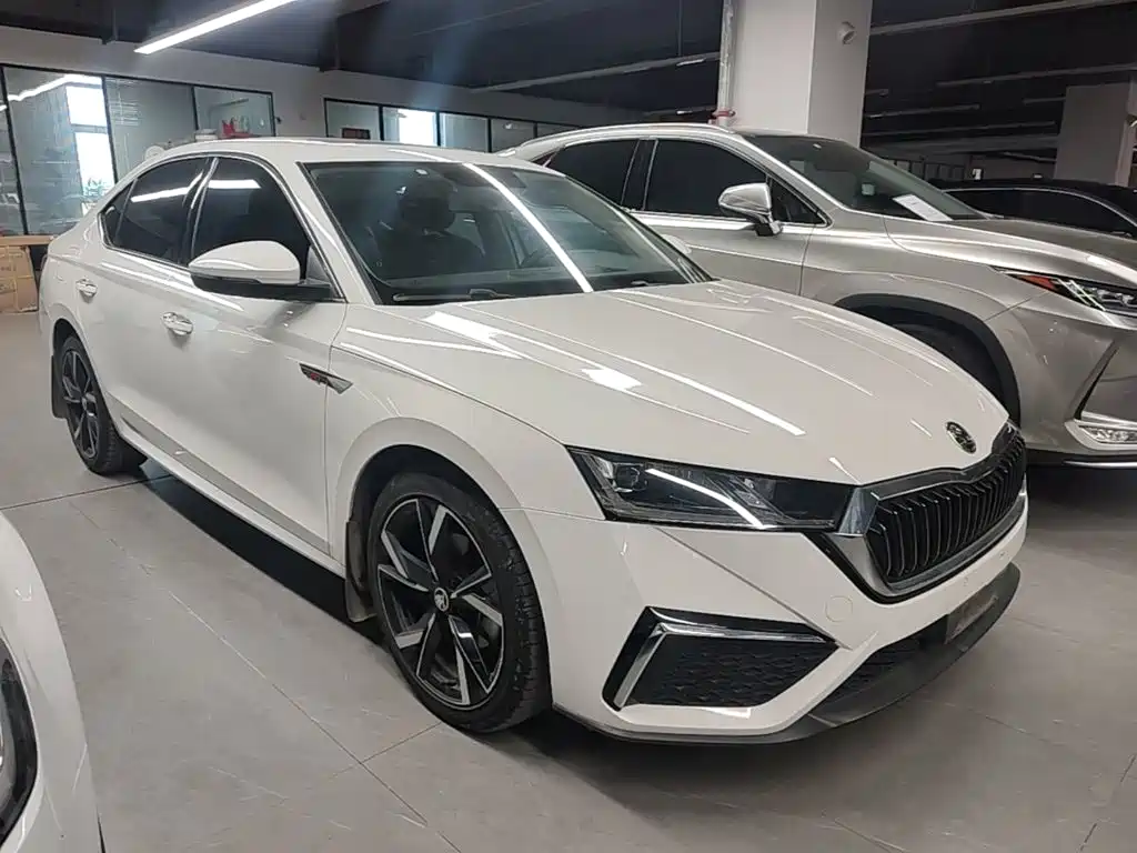 Skoda Octavia — фото 23