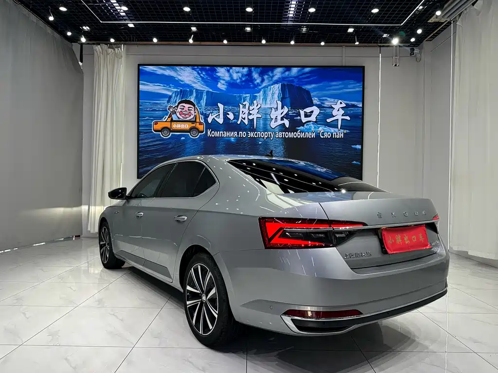 Skoda Superb — фото 6