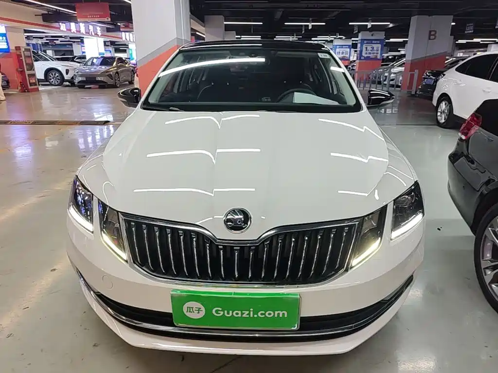 Skoda Octavia — фото 3