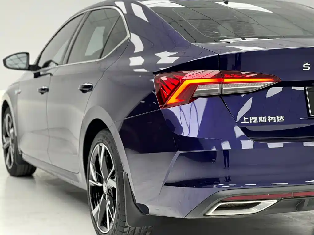 Skoda Octavia — фото 13