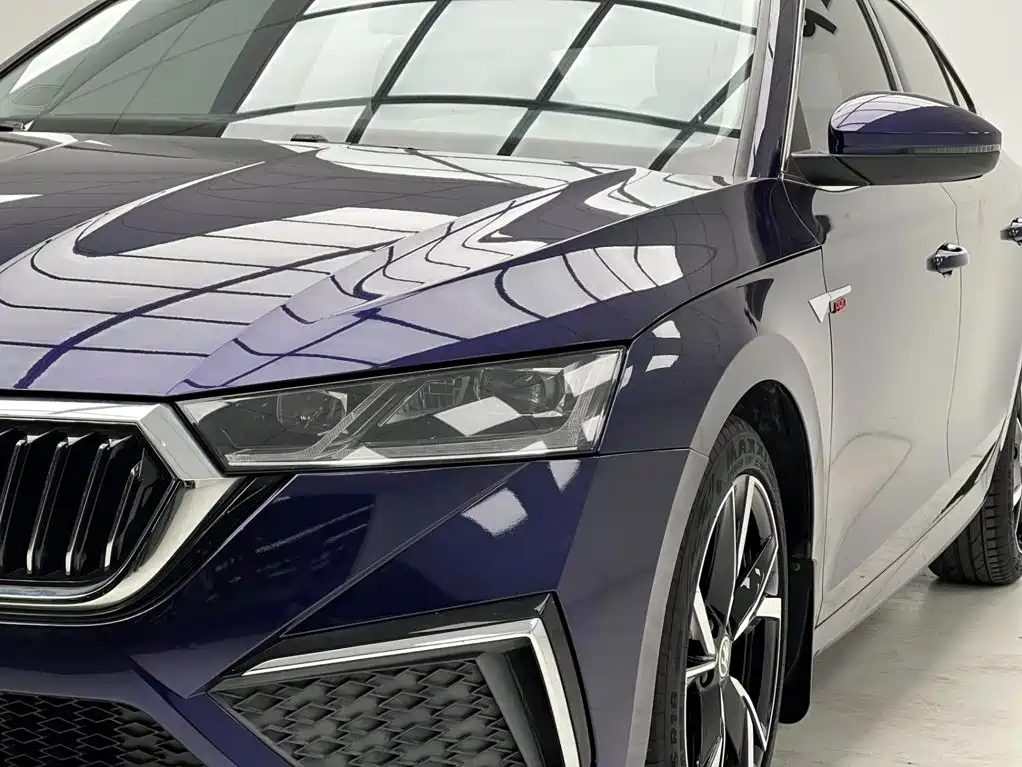 Skoda Octavia — фото 4