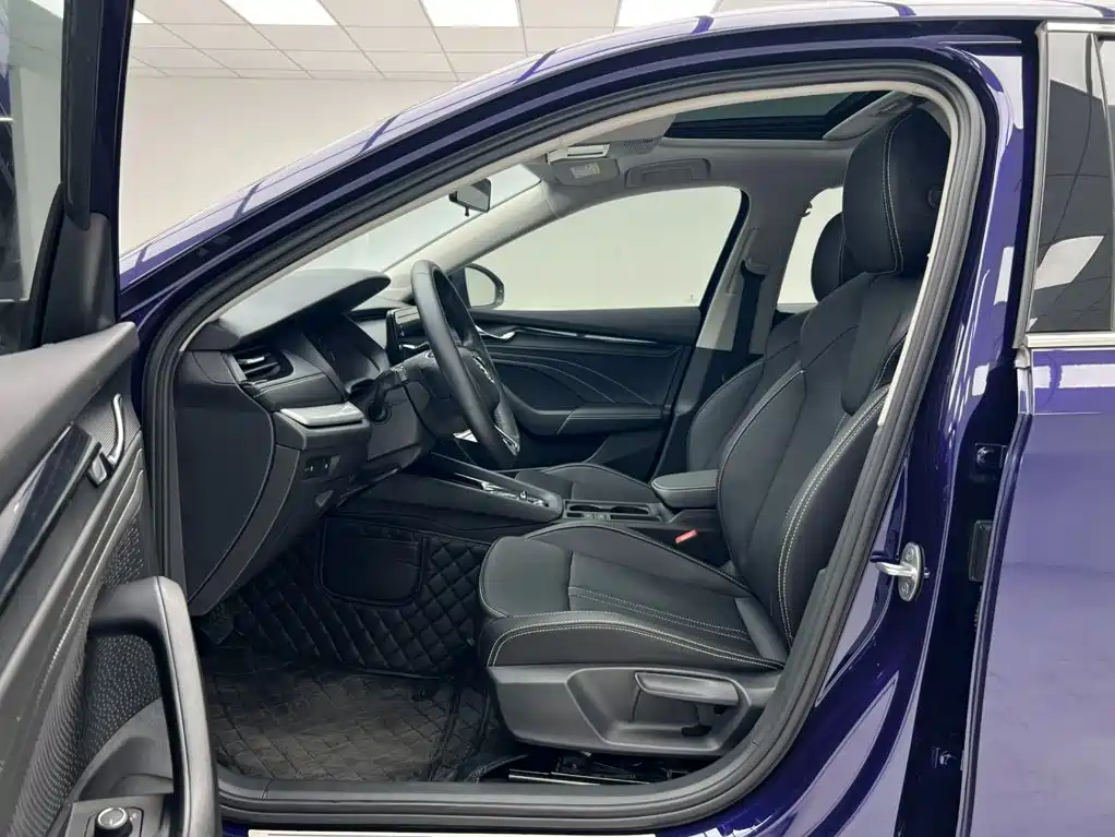 Skoda Octavia — фото 5
