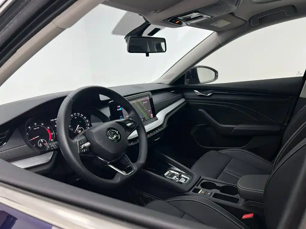 Skoda Octavia — фото 10