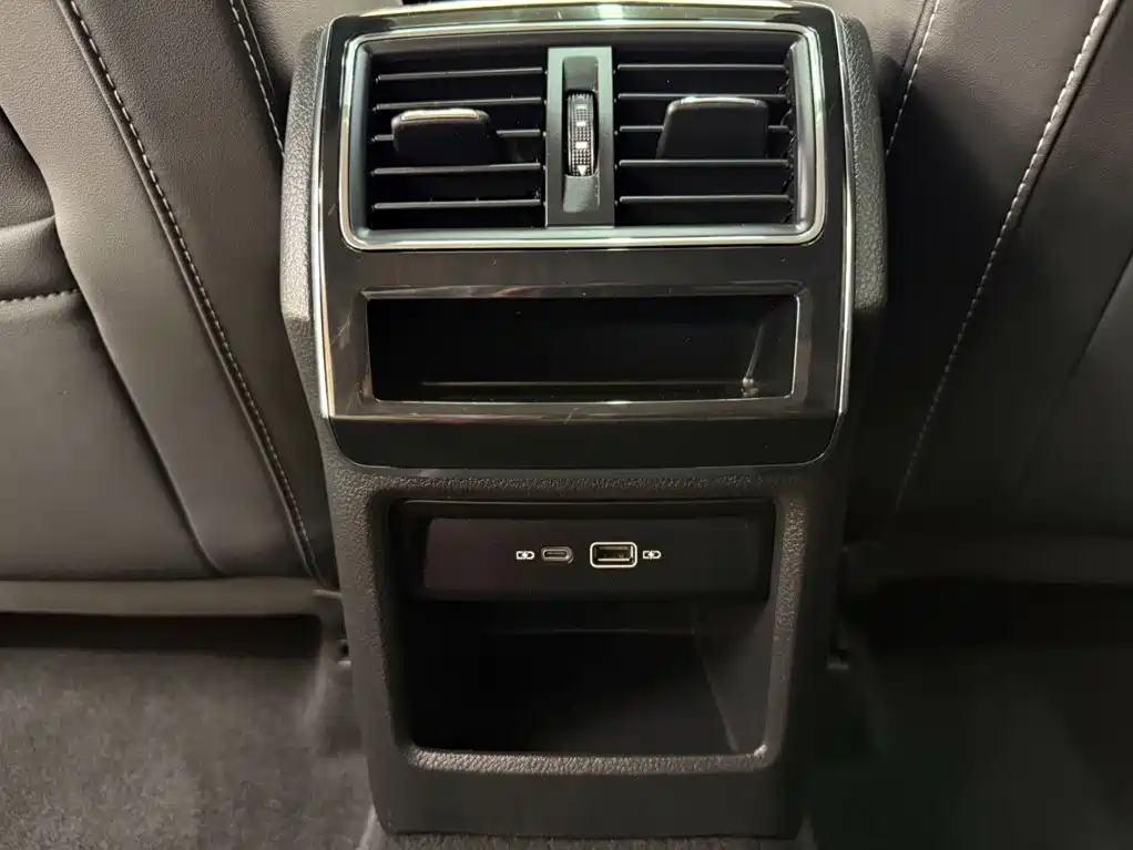 Skoda Superb — фото 19