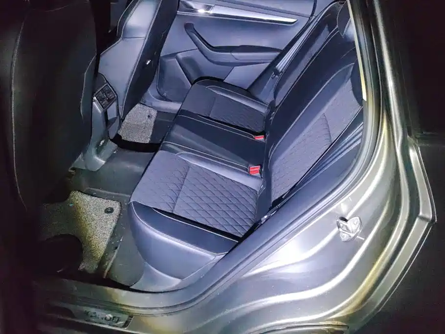 Skoda Karoq — фото 11
