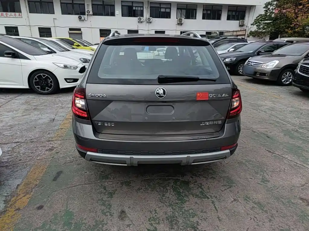 Skoda Octavia — фото 6