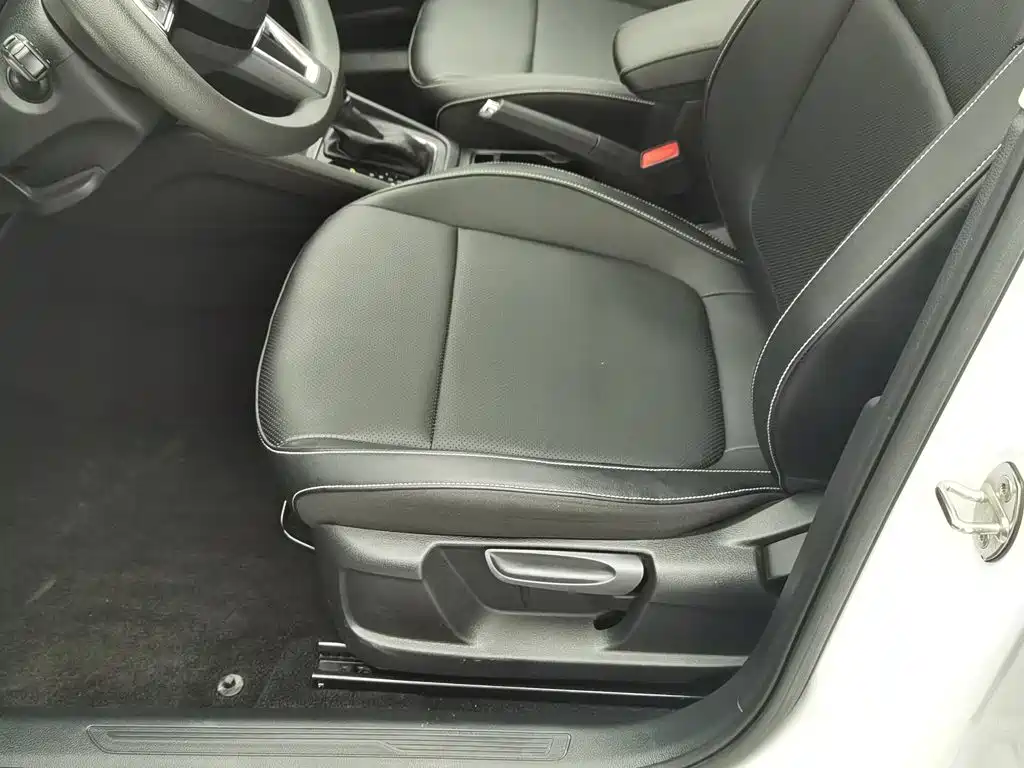 Skoda Kamiq — фото 20