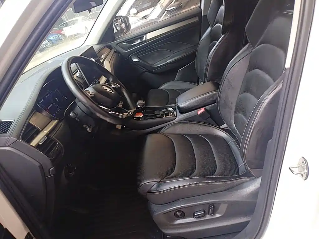 Skoda Kodiaq — фото 15