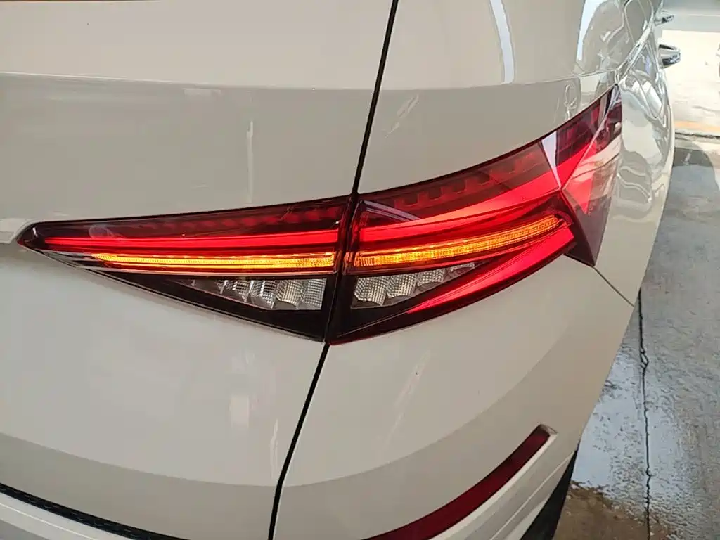 Skoda Kodiaq — фото 8