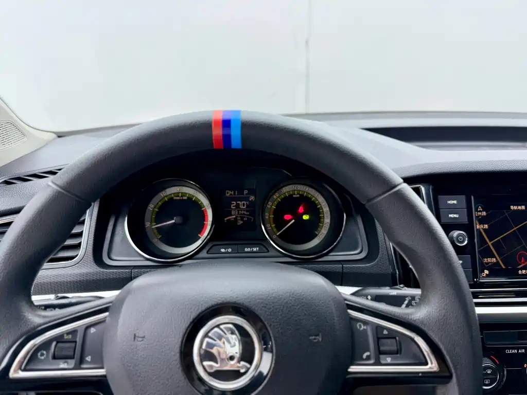 Skoda Kamiq — фото 11